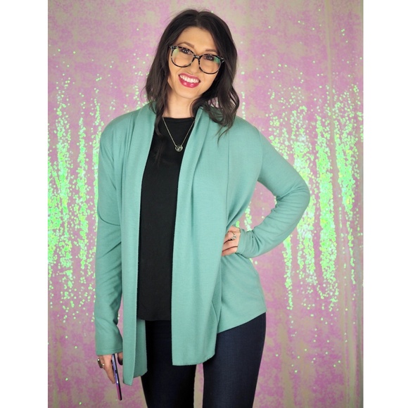 SOLD DKNY Light Teal Seafoam Lightweight Cardigan - Picture 5 of 7